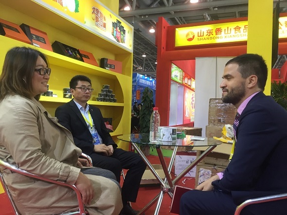 三胖蛋食品有限公司在第十二届中国坚果炒货展上荣获双殊