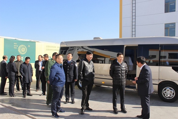巴彦淖尔市委常委、临河区委书记李理莅临三胖蛋食品有限公司检查安全工作