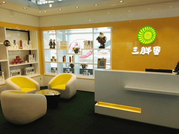 三胖蛋原味瓜子机场体验店全新升级